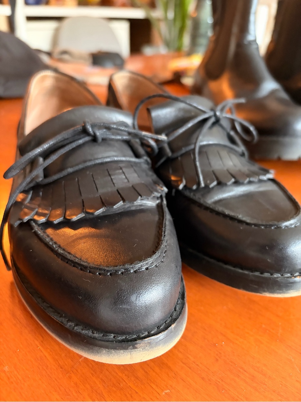 L'INTERVALLE Black Fringe Italian Leather Loafers